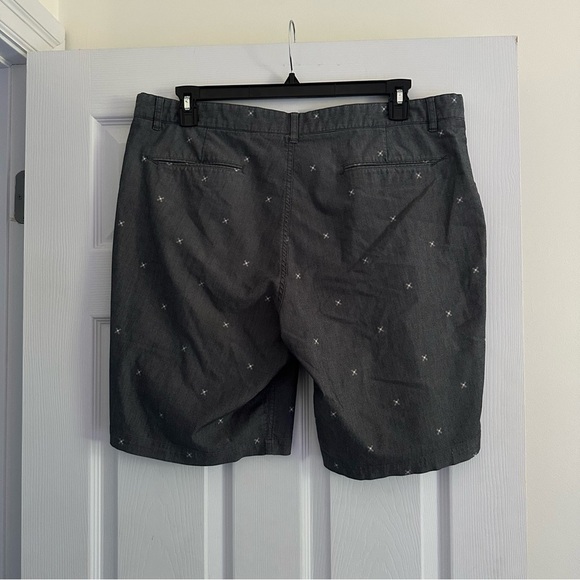 Size 40 Nike Modern Fit Golf Shorts Dri-fit Cross Polka Dots - Picture 2 of 4